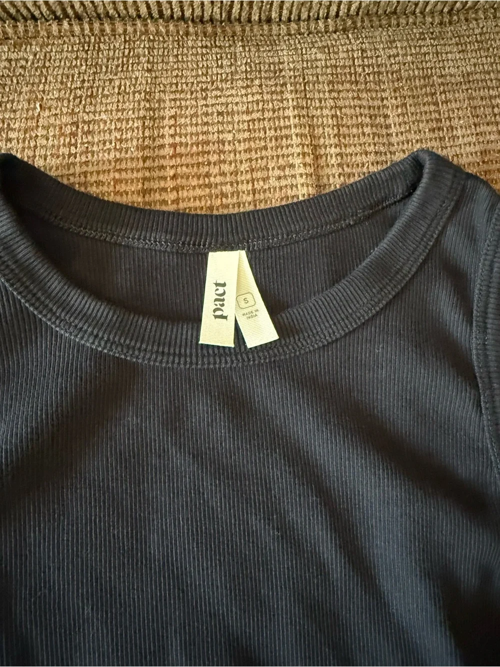 EUC Organic Perfect Rib Tank in Black Size S - Picture 2 of 3